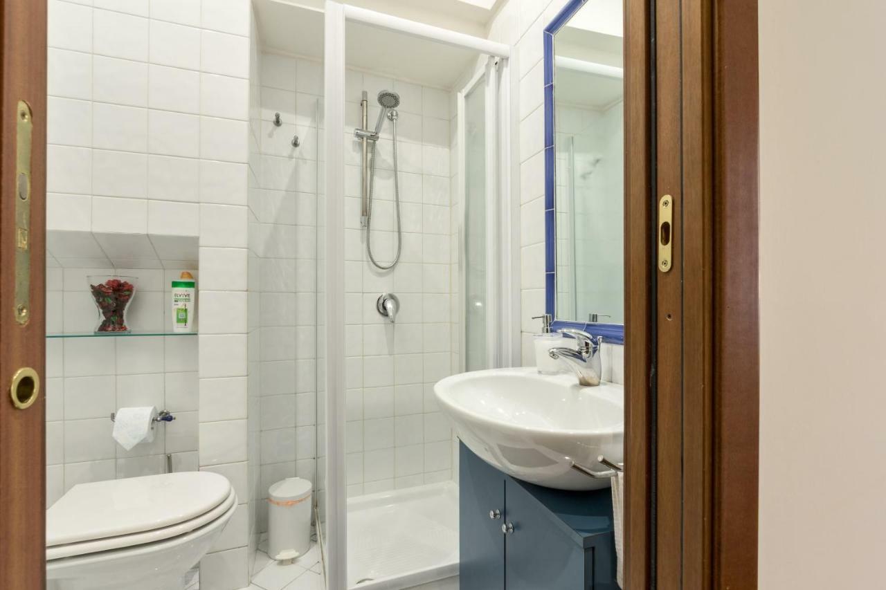 Enchanting Loft In Trastevere Рим Екстериор снимка