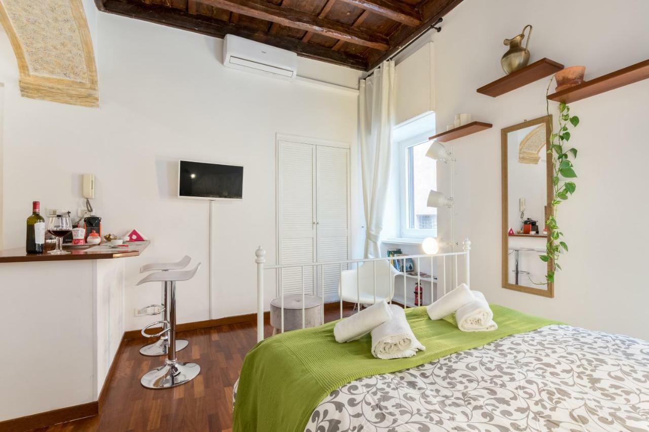 Enchanting Loft In Trastevere Рим Екстериор снимка